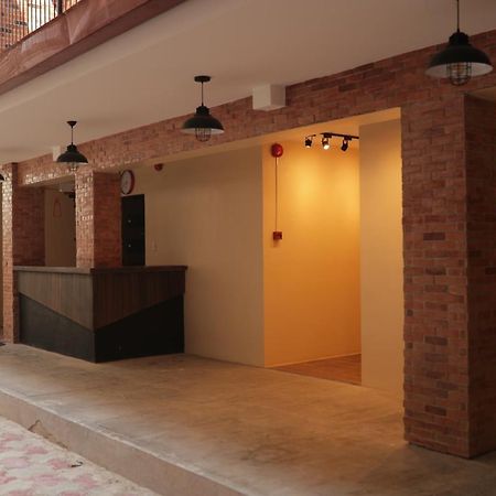 Cerca Hotel Balabag  ภายนอก รูปภาพ