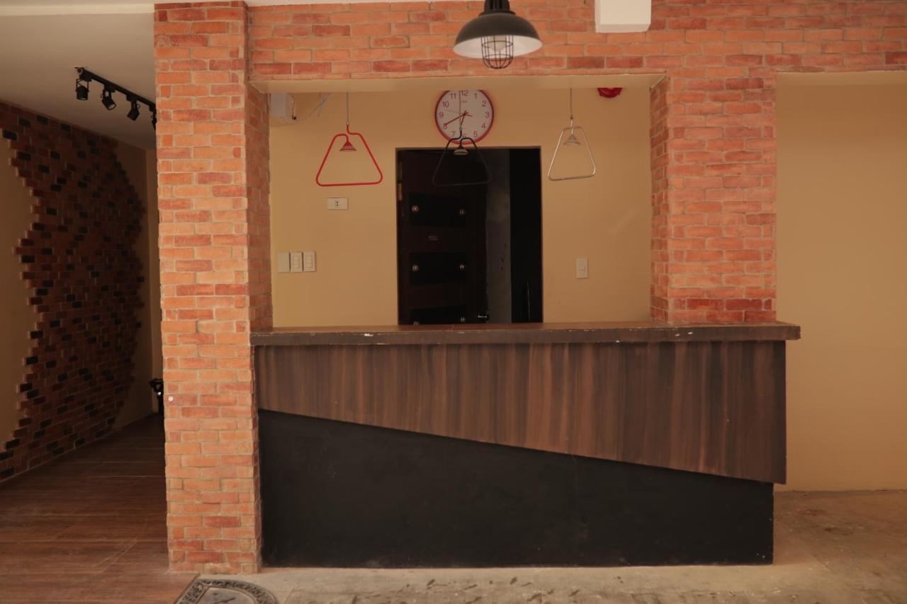 Cerca Hotel Balabag  ภายนอก รูปภาพ