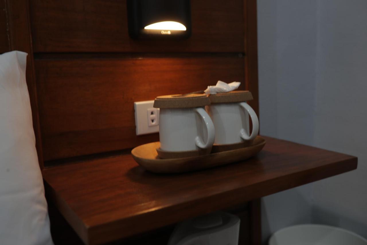 Cerca Hotel Balabag  ภายนอก รูปภาพ