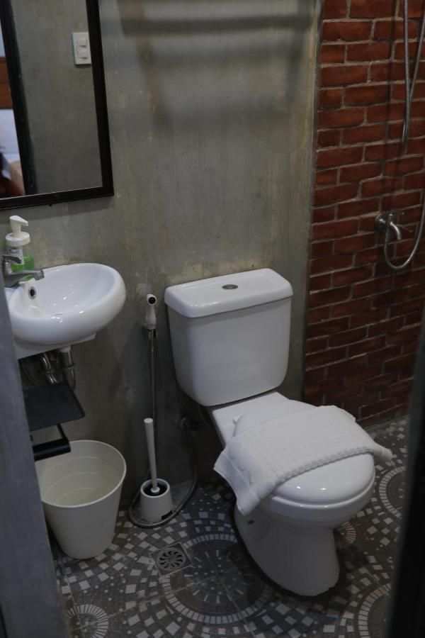 Cerca Hotel Balabag  ภายนอก รูปภาพ